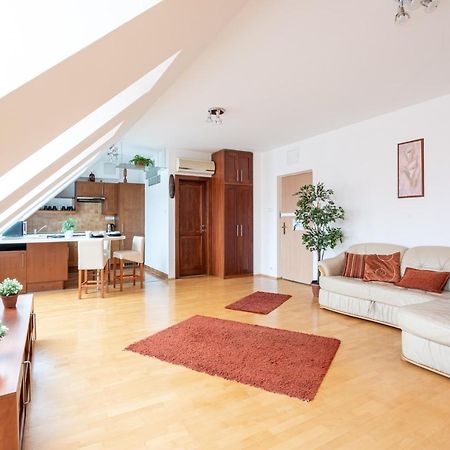 Beautiful Apartment With Ac 布达佩斯 外观 照片