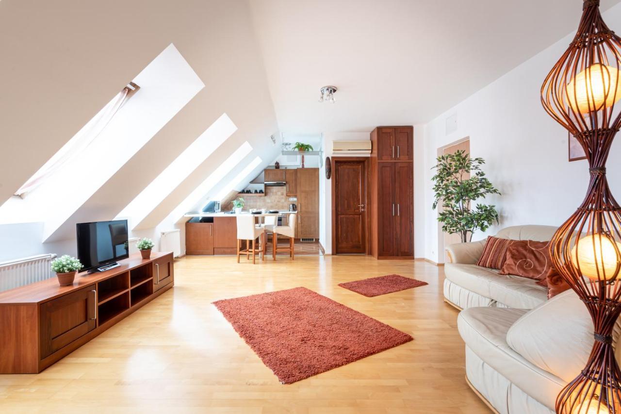 Beautiful Apartment With Ac 布达佩斯 外观 照片